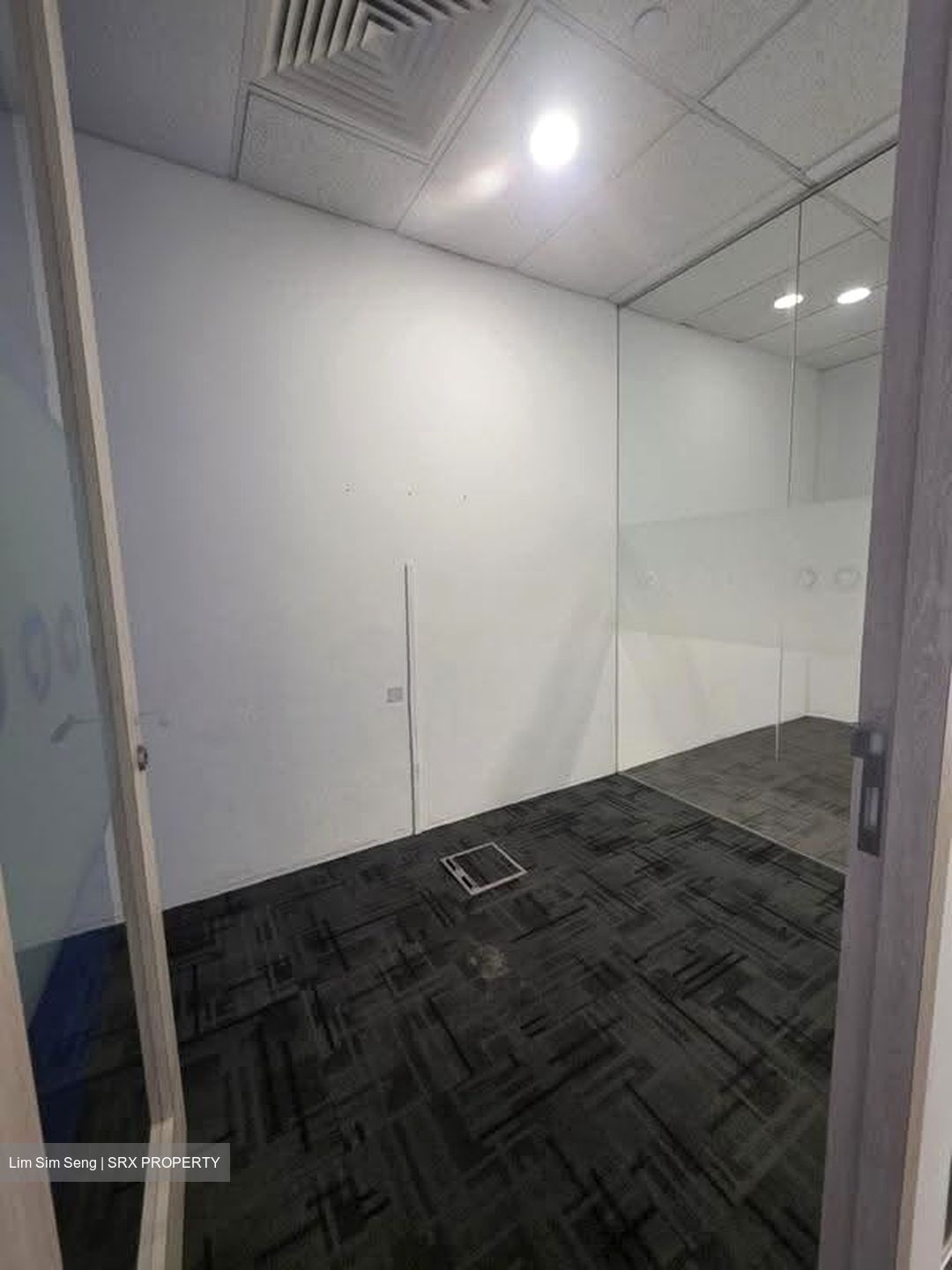 MYP Plaza (D1), Office #638084131
